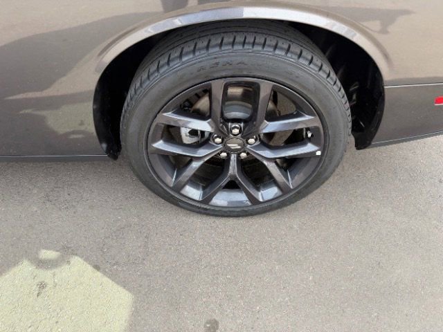 Used 2022 Dodge Challenger SXT w/ Blacktop Package image 38