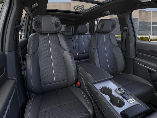 New 2027 Cadillac Vistiq Luxury w/ LPO, Floor Liner Package AWD/4WD image 16