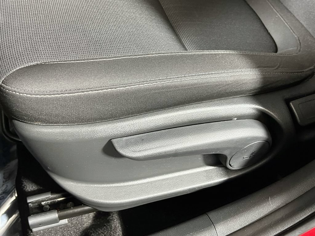 Used 2022 Hyundai Kona SEL AWD/4WD image 17