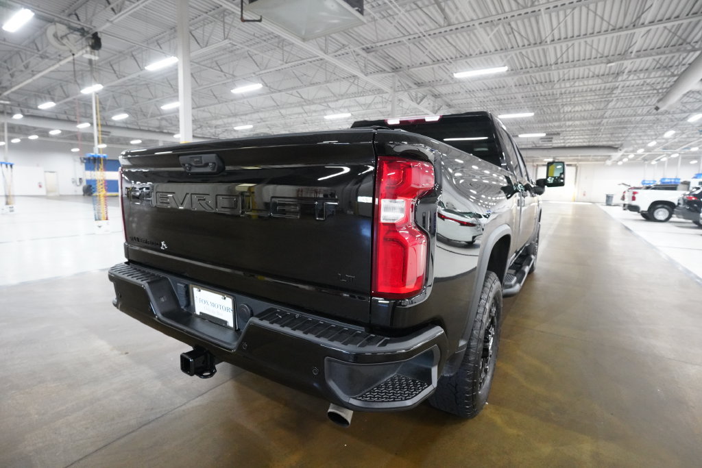 Used 2024 Chevrolet Silverado 2500 LT w/ Midnight Edition AWD/4WD image 27
