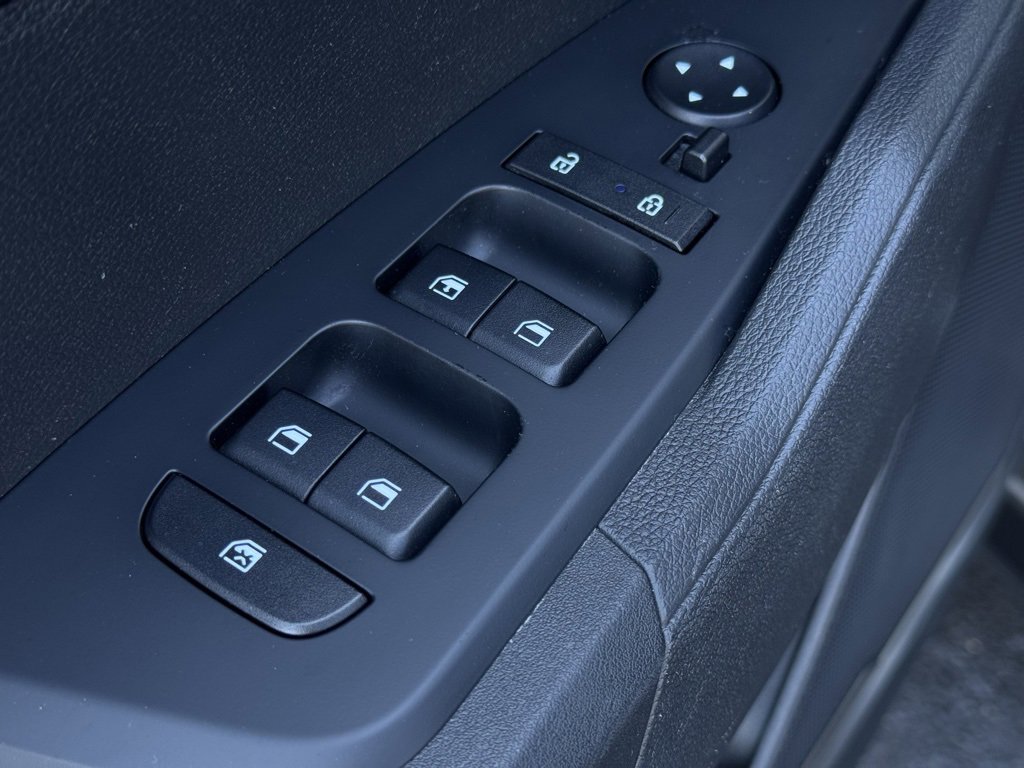Used 2024 Kia Sportage LX image 9