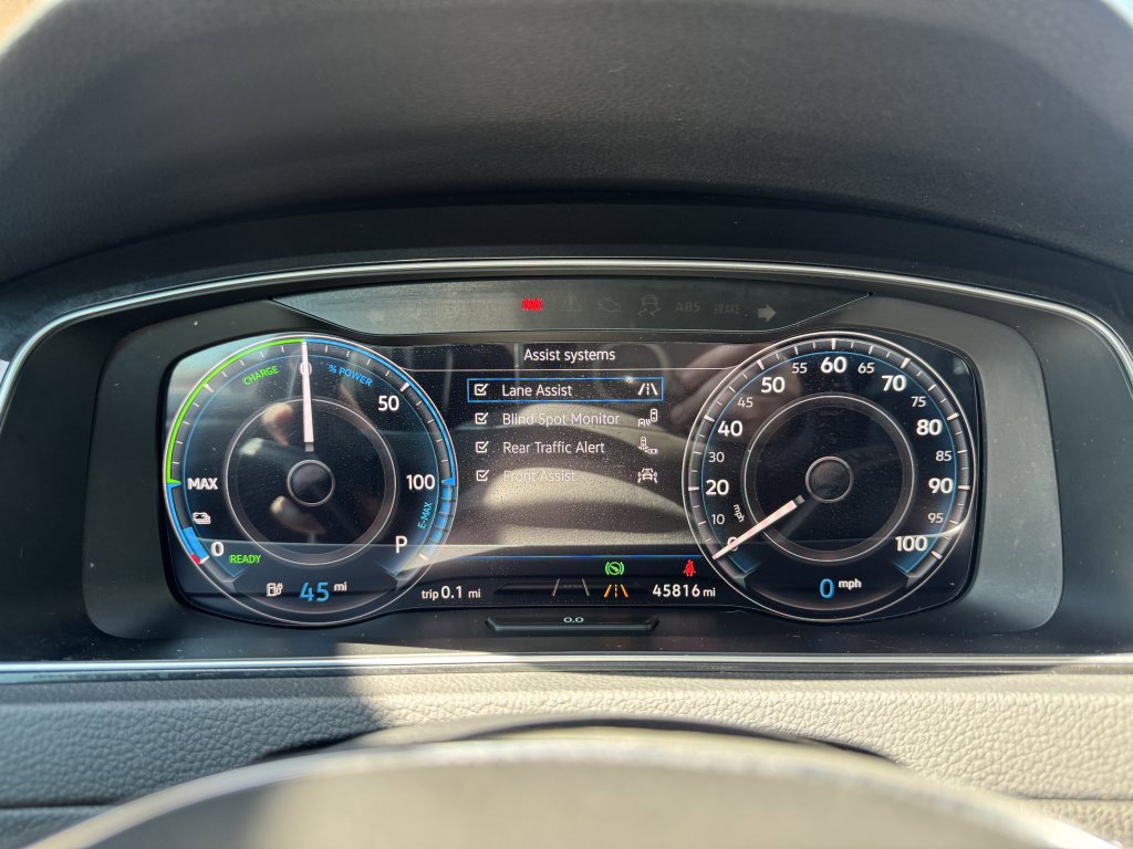 Used 2019 Volkswagen e-Golf SEL Premium image 18