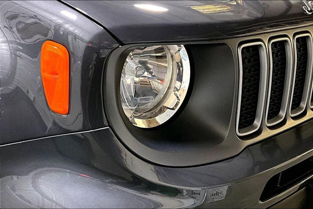 Used 2023 Jeep Renegade Limited AWD/4WD image 4