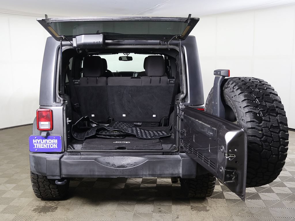 Used 2016 Jeep Wrangler Unlimited Sport w/ Quick Order Package 24S AWD/4WD image 11
