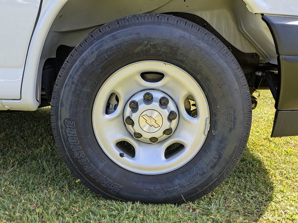 New 2025 Chevrolet Express 2500 w/ Communications Package image 11