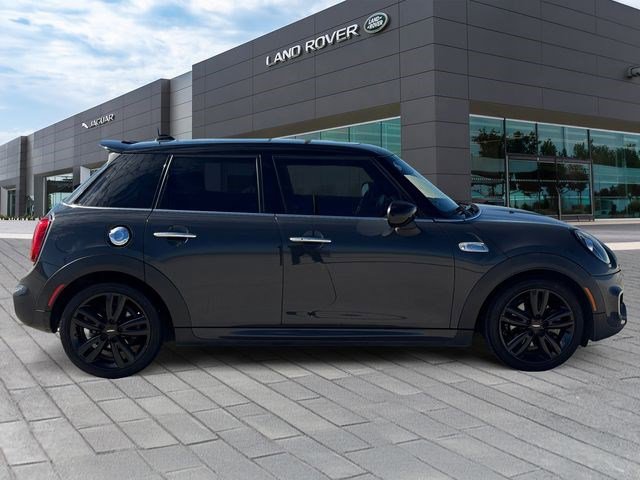 Used 2021 MINI Cooper S image 6