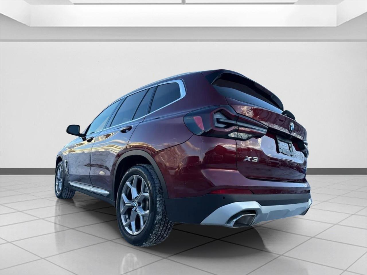 Used 2023 BMW X3 xDrive30i w/ Premium Package image 4