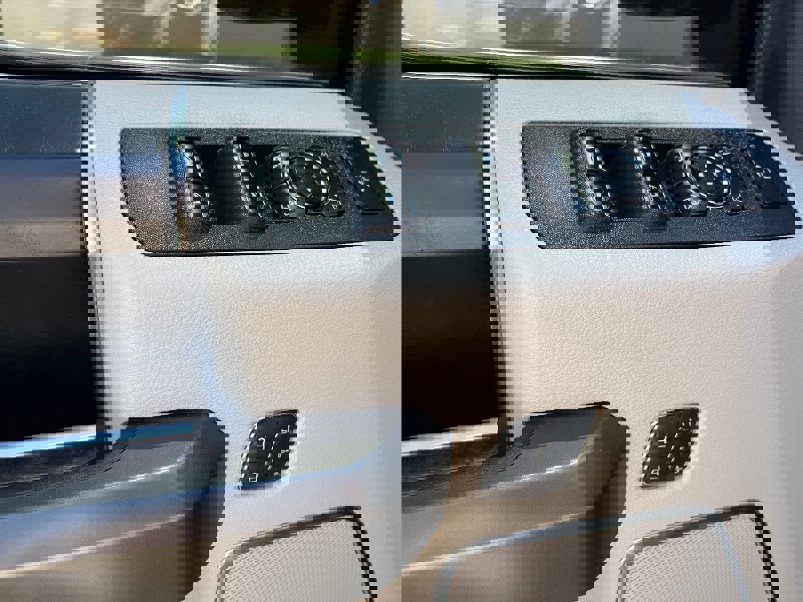 Used 2021 Ford F450 Limited AWD/4WD image 11