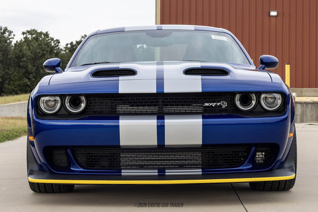 Used 2022 Dodge Challenger SRT Hellcat RWD image 11