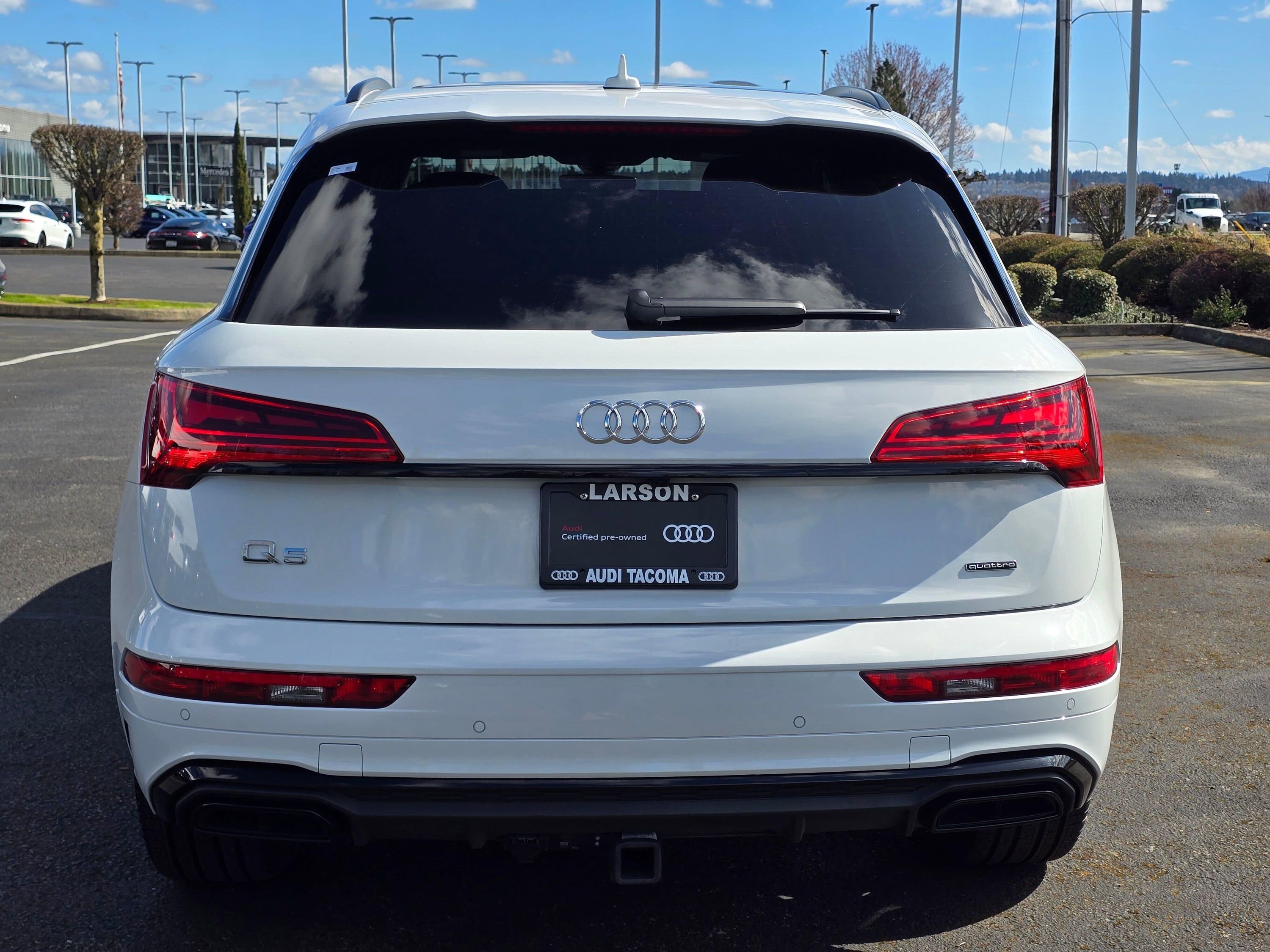 Certified 2025 Audi Q5 2.0T Premium w/ Convenience Plus Package image 5