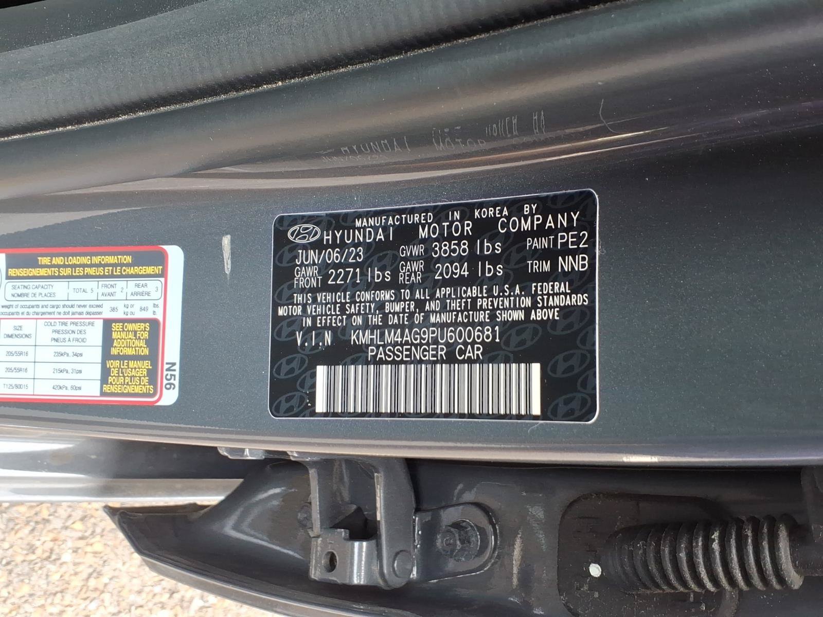Used 2023 Hyundai Elantra SEL w/ Cargo Package FWD image 29