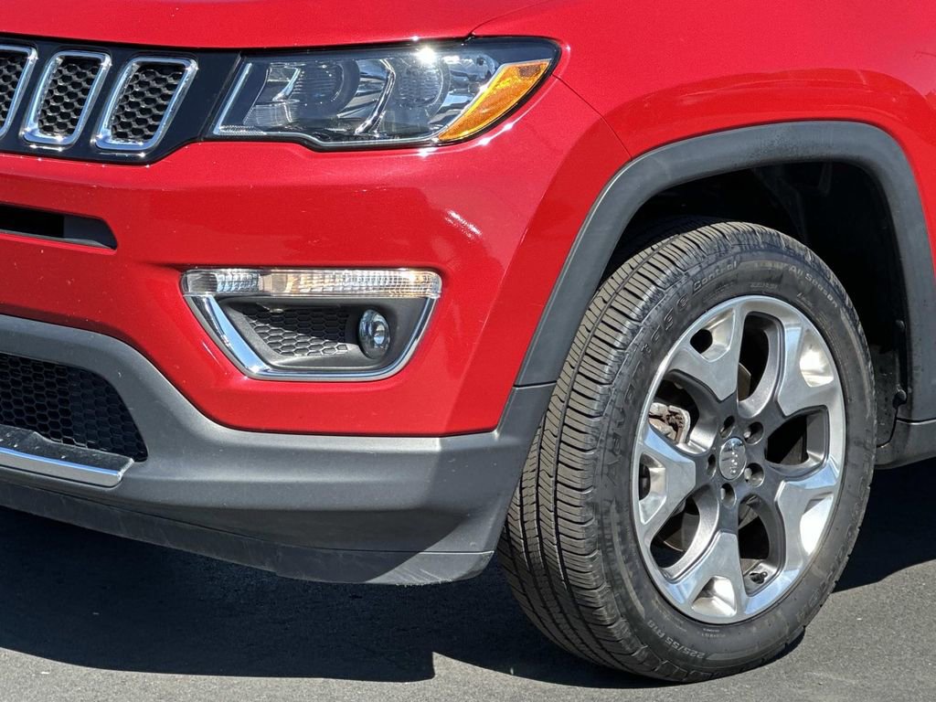 Used 2018 Jeep Compass Limited AWD/4WD image 8