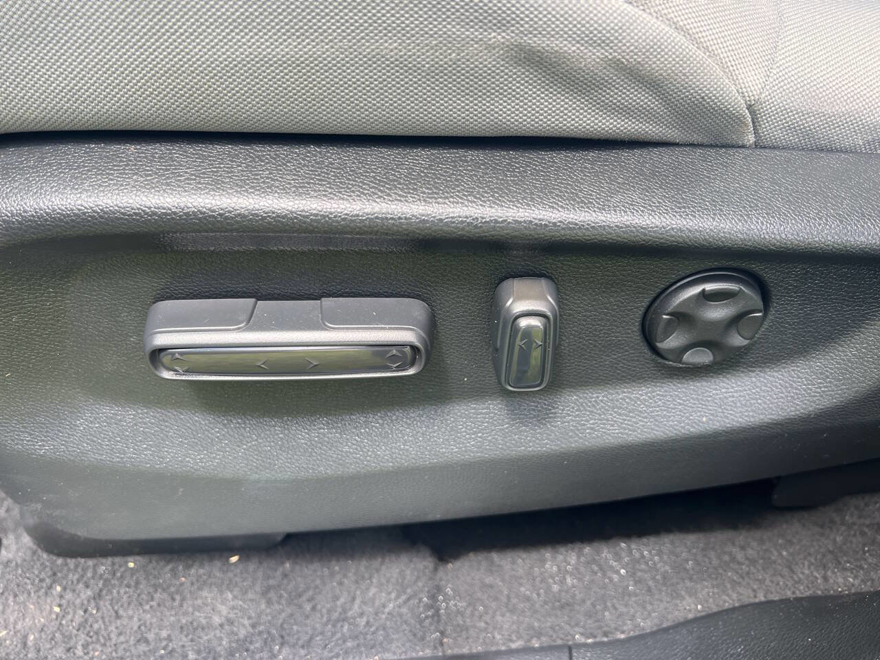 Used 2017 Honda CR-V EX image 33