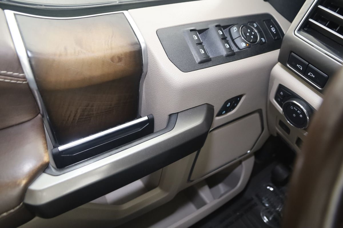 Used 2019 Ford F350 Limited AWD/4WD image 32