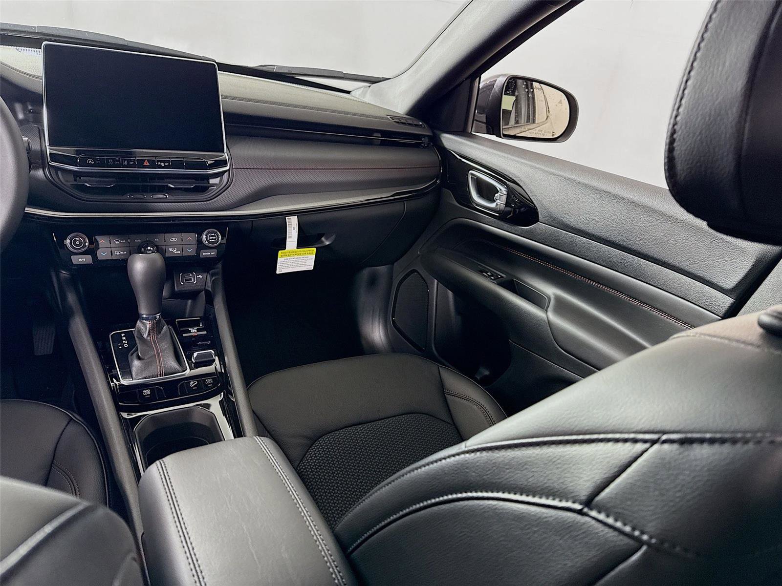 New 2026 Jeep Compass Trailhawk AWD/4WD image 15