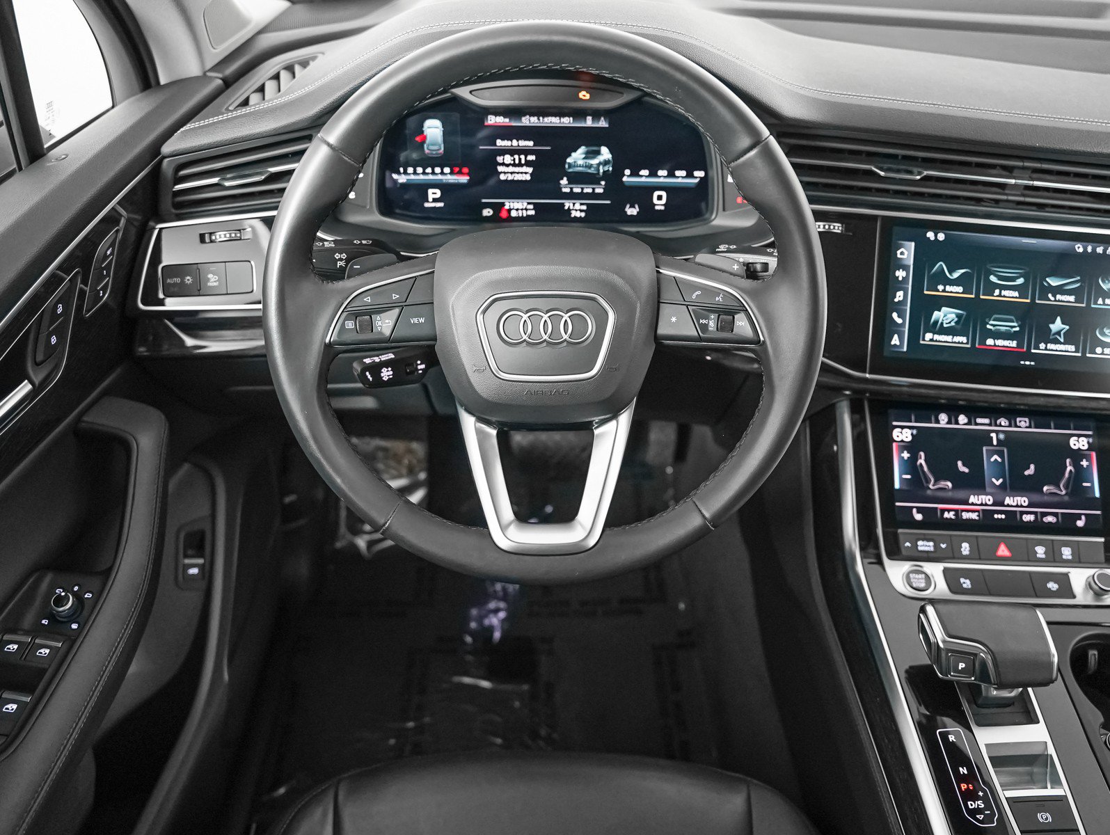 Used 2023 Audi Q7 2.0T Premium Plus w/ Premium Plus Package AWD/4WD image 14