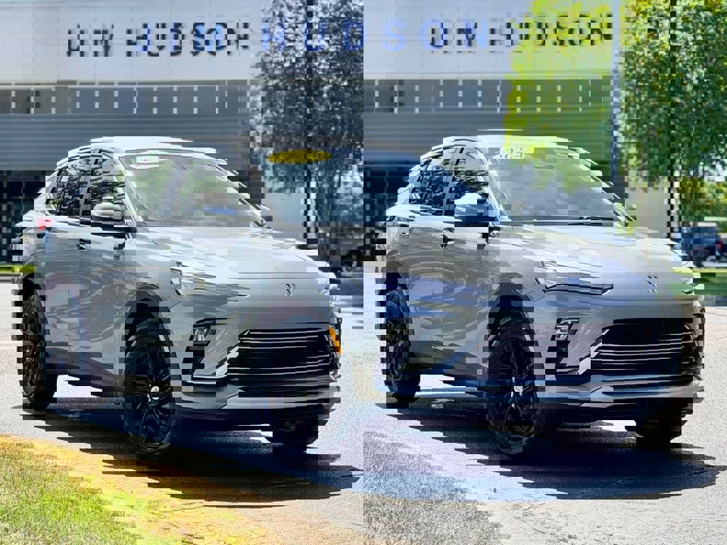 Used 2024 Buick Envista Preferred w/ Convenience I Package image 2