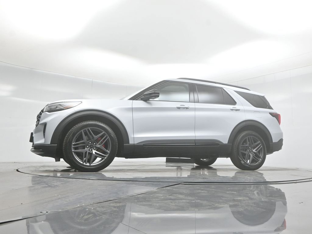 New 2026 Ford Explorer ST w/ Sun And Sound Package AWD/4WD image 7