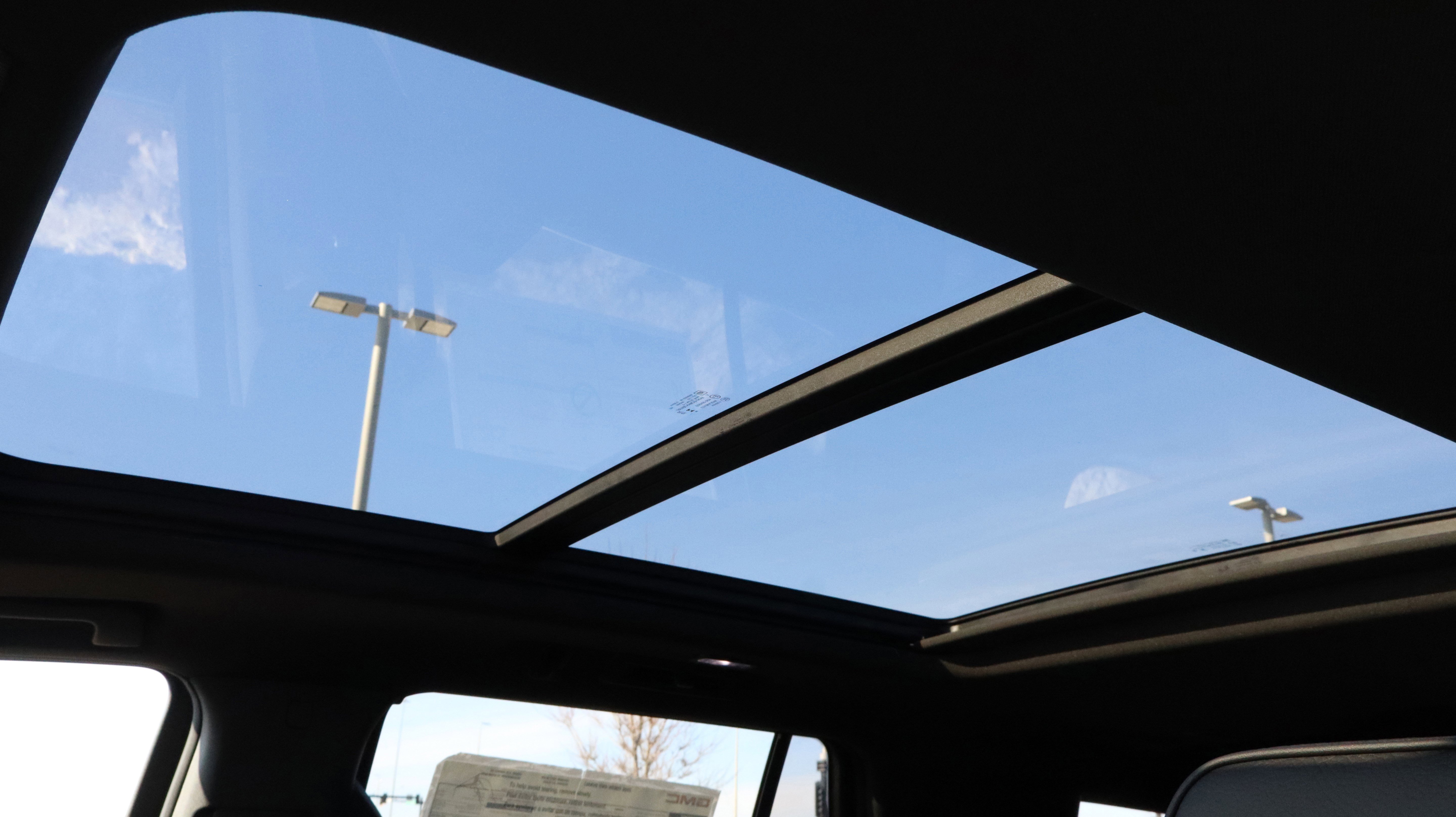 New 2026 GMC Yukon Denali w/ Sun & Power Step Package image 20