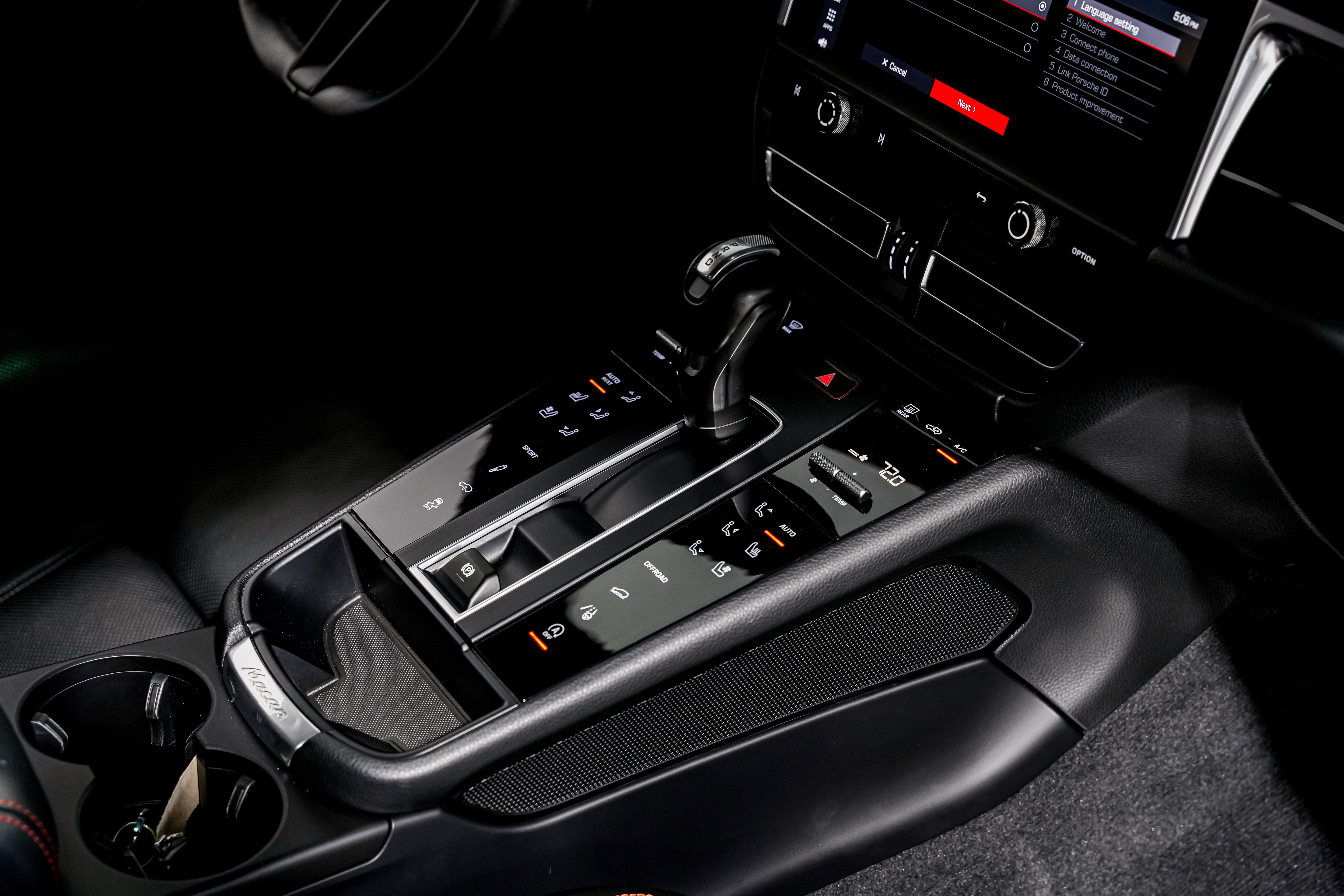 Used 2023 Porsche Macan S image 29