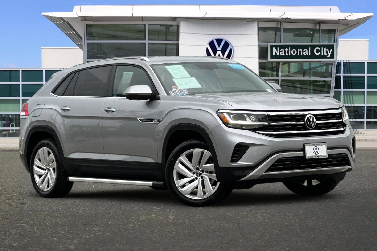 Certified 2023 Volkswagen Atlas Cross Sport SE FWD image 2
