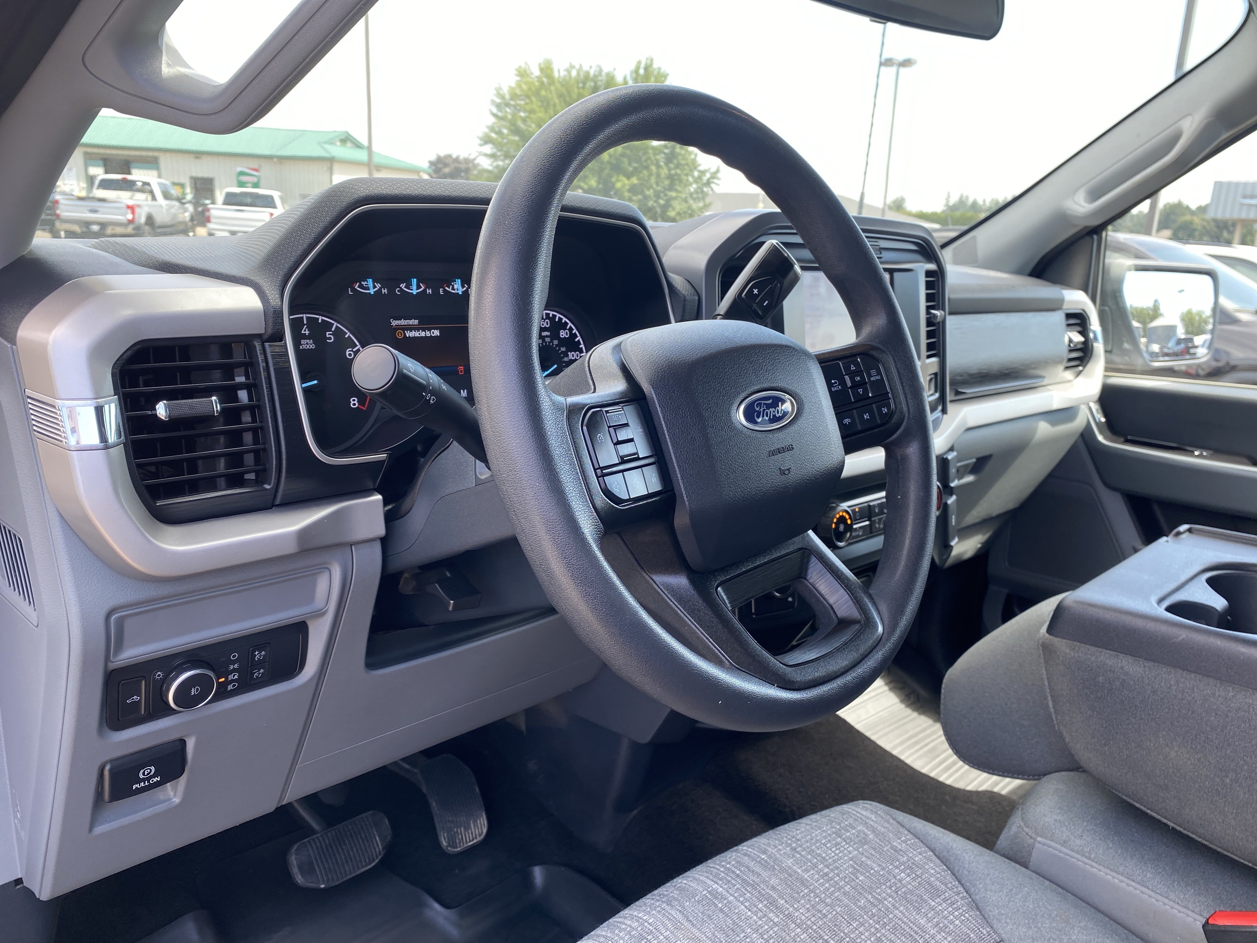 Used 2022 Ford F150 XLT w/ Trailer Tow Package AWD/4WD image 11