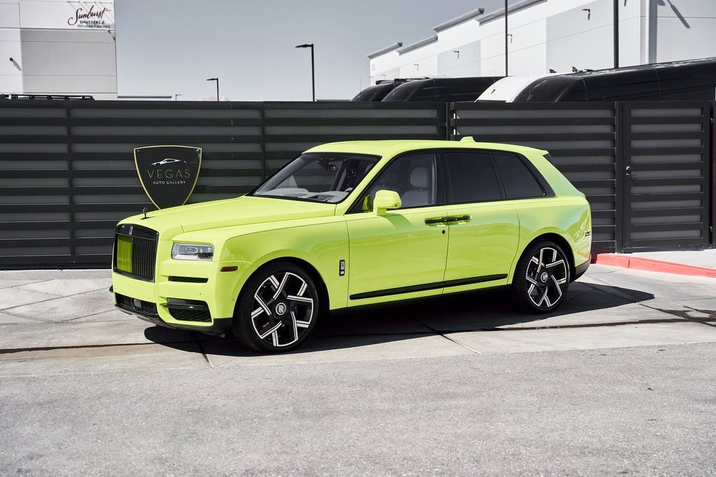 Used 2024 Rolls-Royce Cullinan image 6