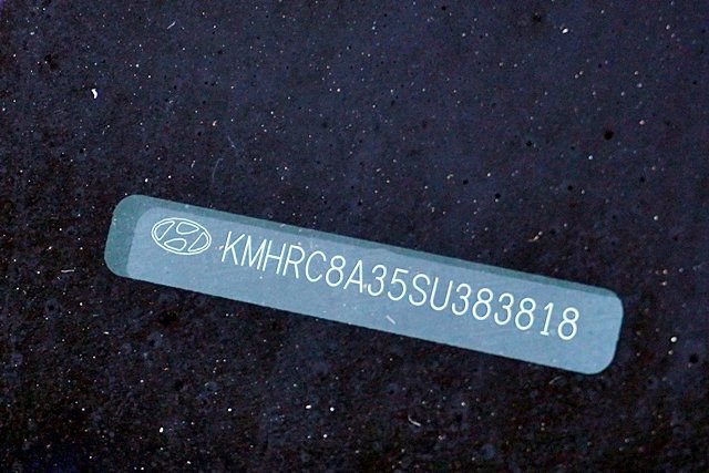 Certified 2025 Hyundai Venue Limited FWD image 33