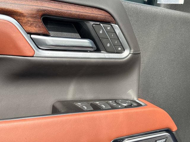 New 2026 GMC Sierra 2500 Denali Ultimate AWD/4WD image 17