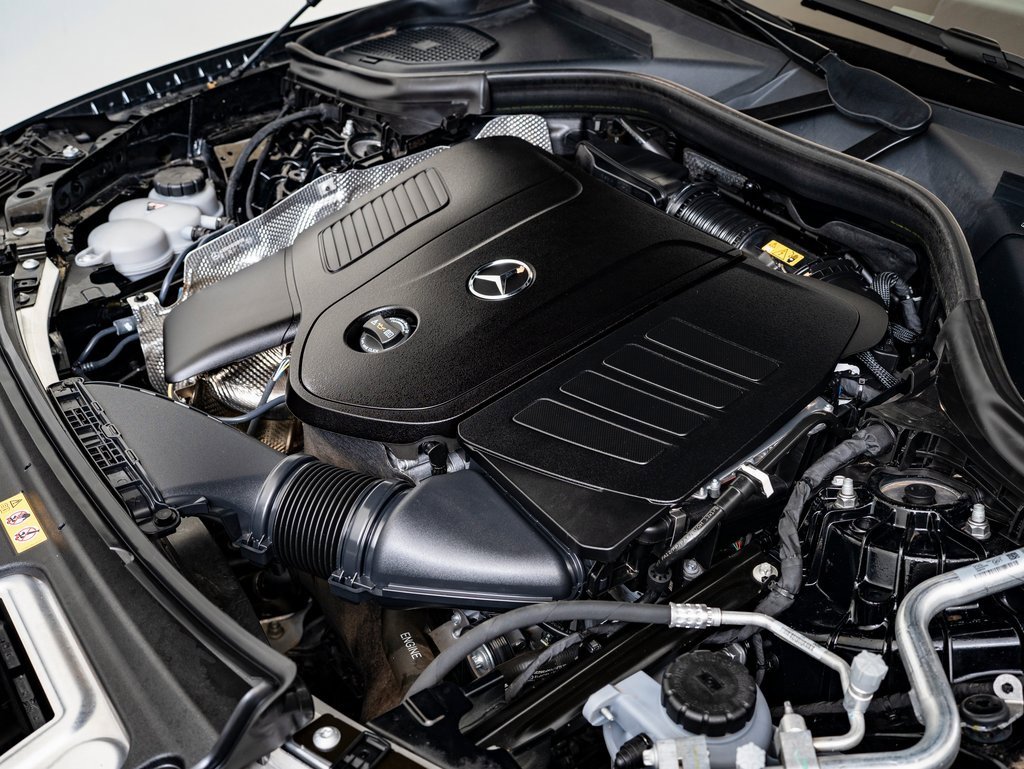 Certified 2025 Mercedes-Benz GLC 300 4MATIC image 36