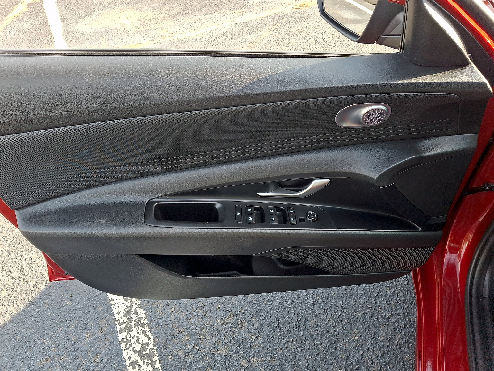 Used 2024 Hyundai Elantra SEL FWD image 12