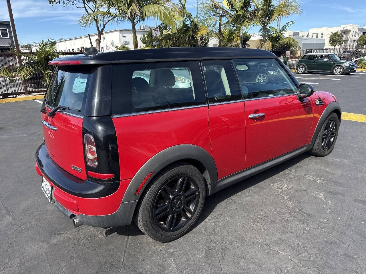 Used 2014 MINI Cooper Clubman FWD image 5