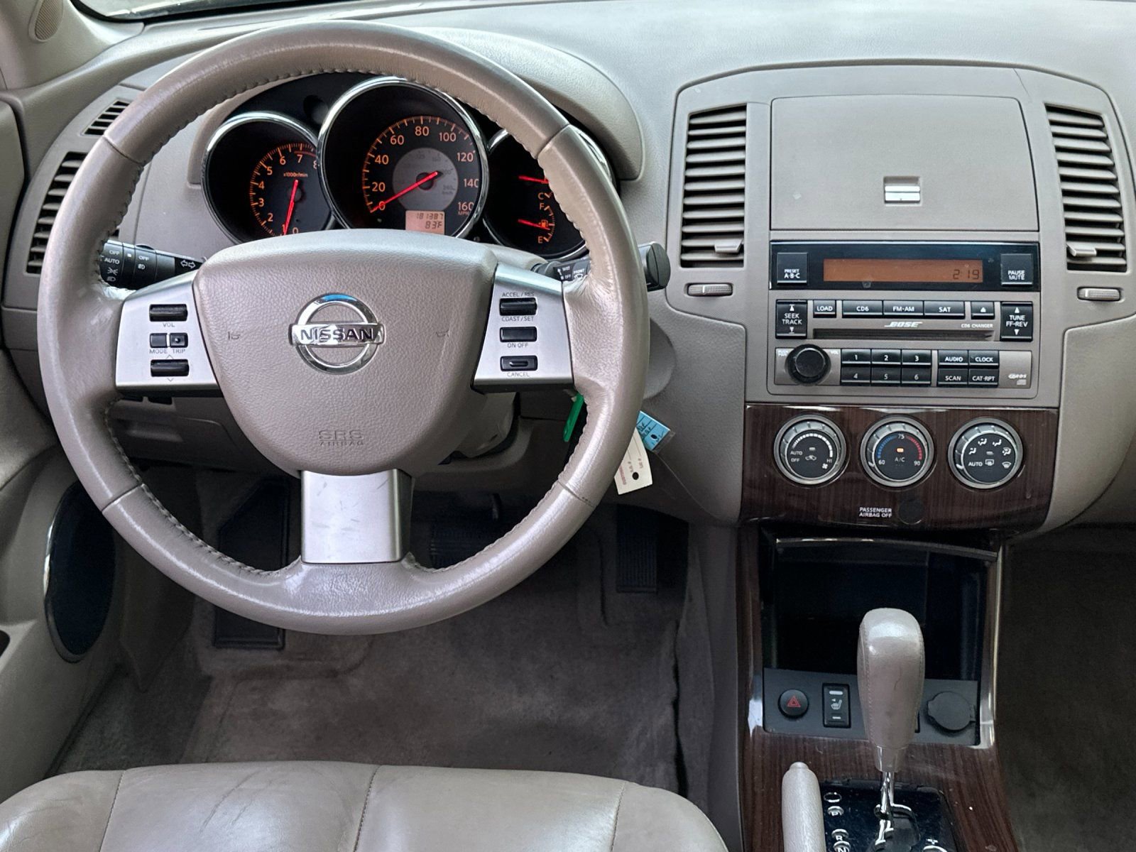 Used 2006 Nissan Altima 3.5 SE w/ (X01) Leather Pkg FWD image 12
