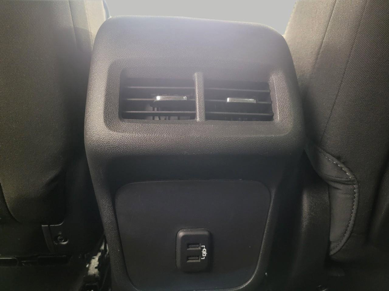 Used 2024 GMC Terrain SLE image 22