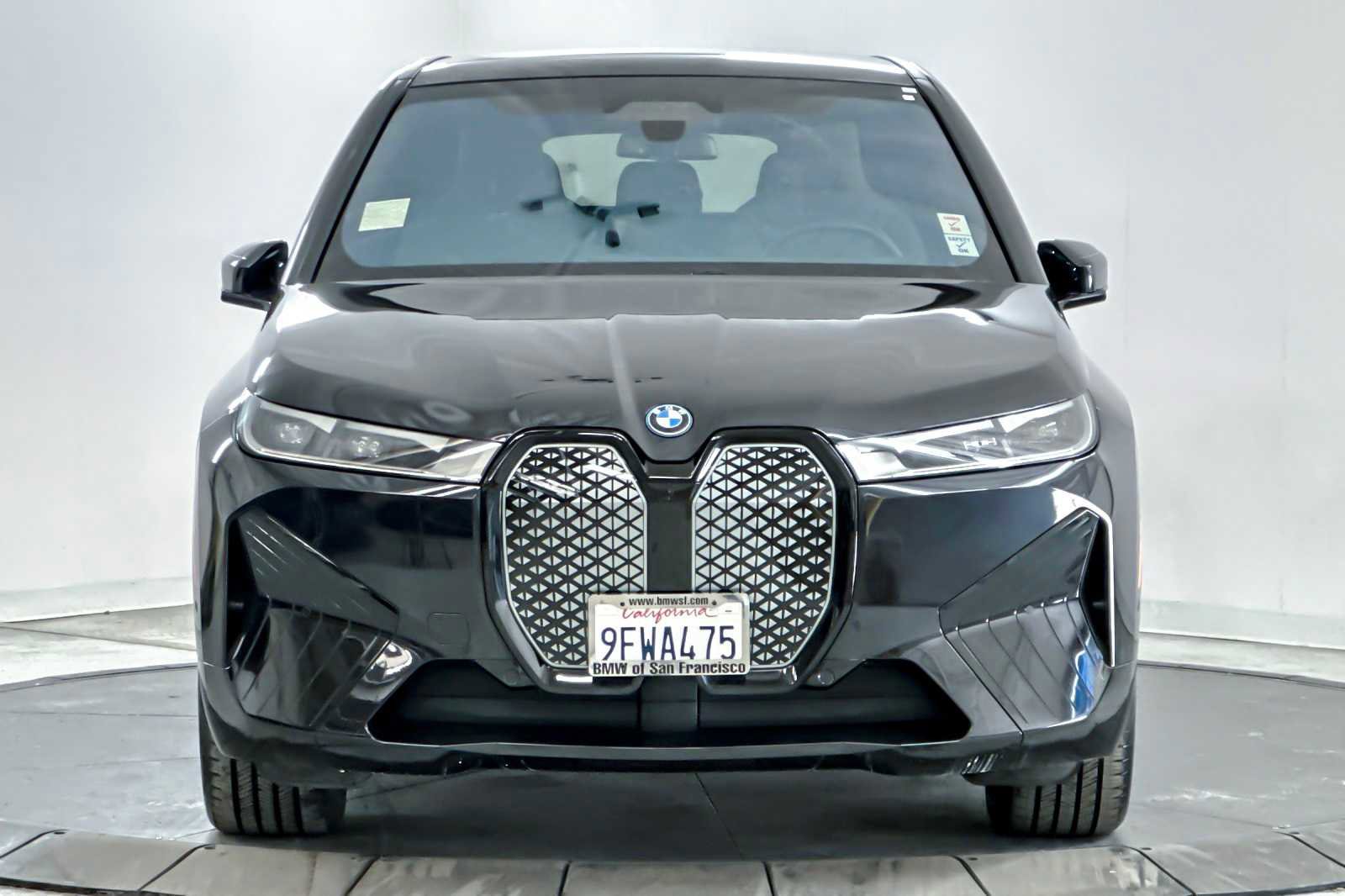 Used 2024 BMW iX xDrive50 w/ Sport Package image 10