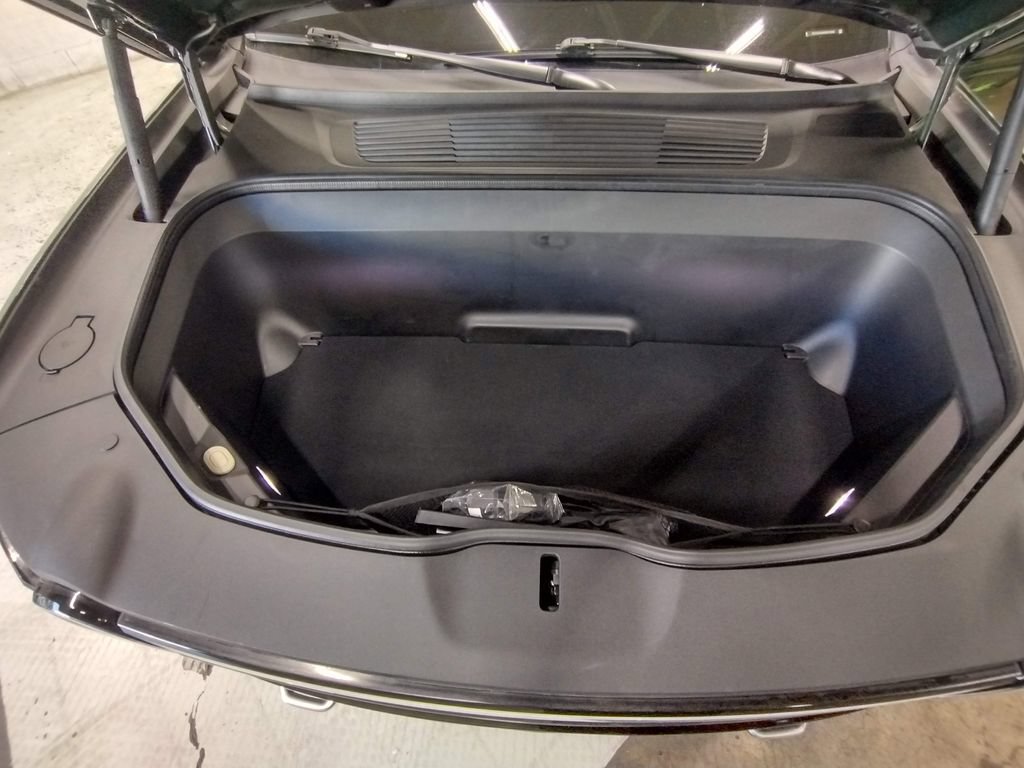 Used 2022 Rivian R1T Adventure AWD/4WD image 8