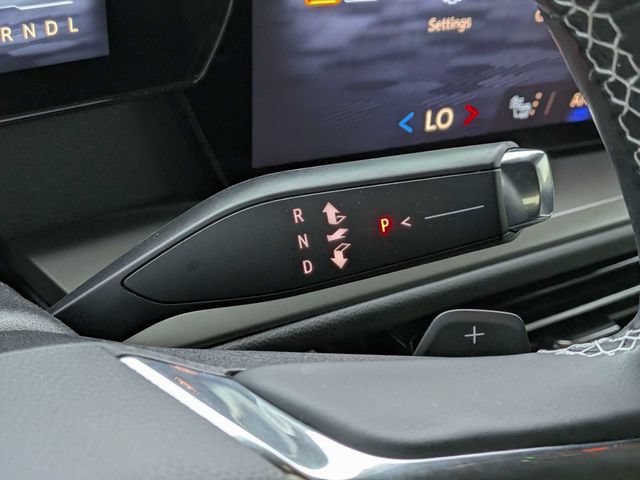Used 2025 Chevrolet Traverse LT w/ Midnight/Sport Edition FWD image 27