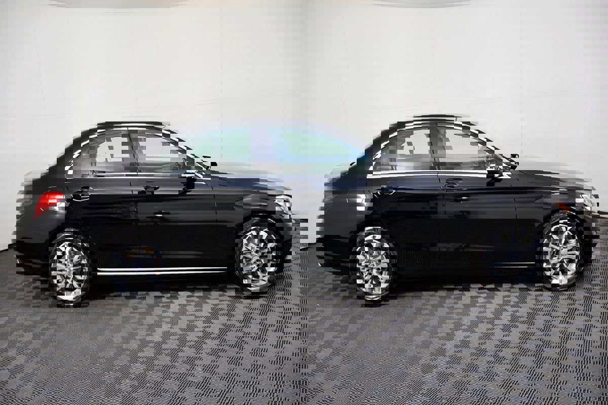 Used 2015 Mercedes-Benz C 300 Sport image 7