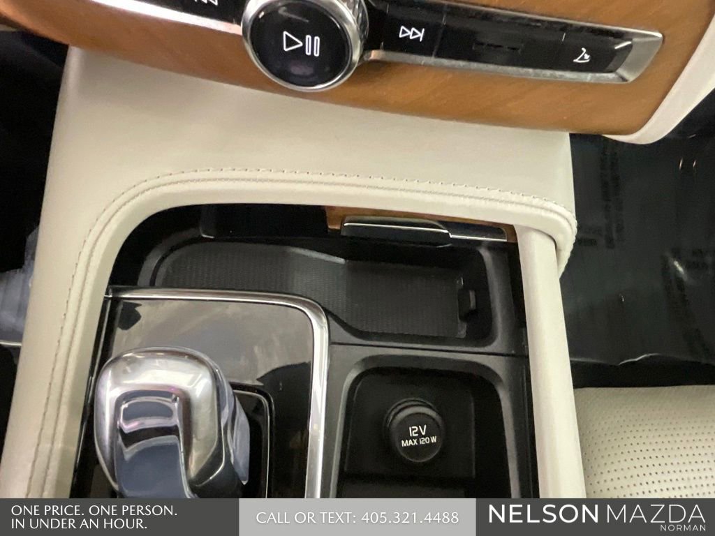 Used 2018 Volvo XC90 T8 Inscription w/ Convenience Package AWD/4WD image 39