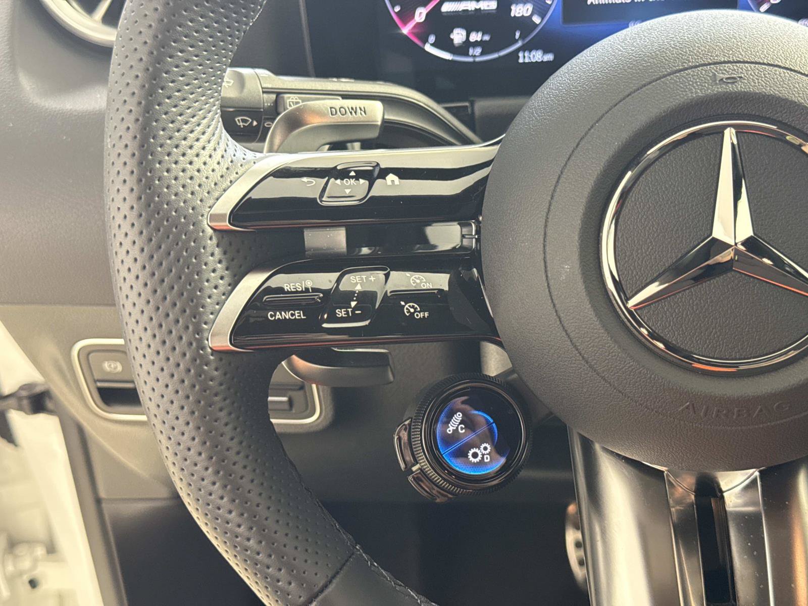 Used 2025 Mercedes-Benz GLA 35 AMG 4MATIC image 30