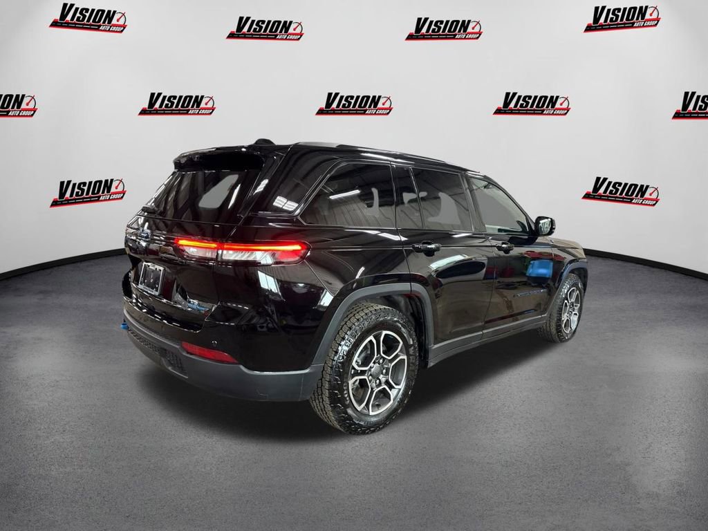 Used 2024 Jeep Grand Cherokee Trailhawk w/ Advanced Protech Group II image 5