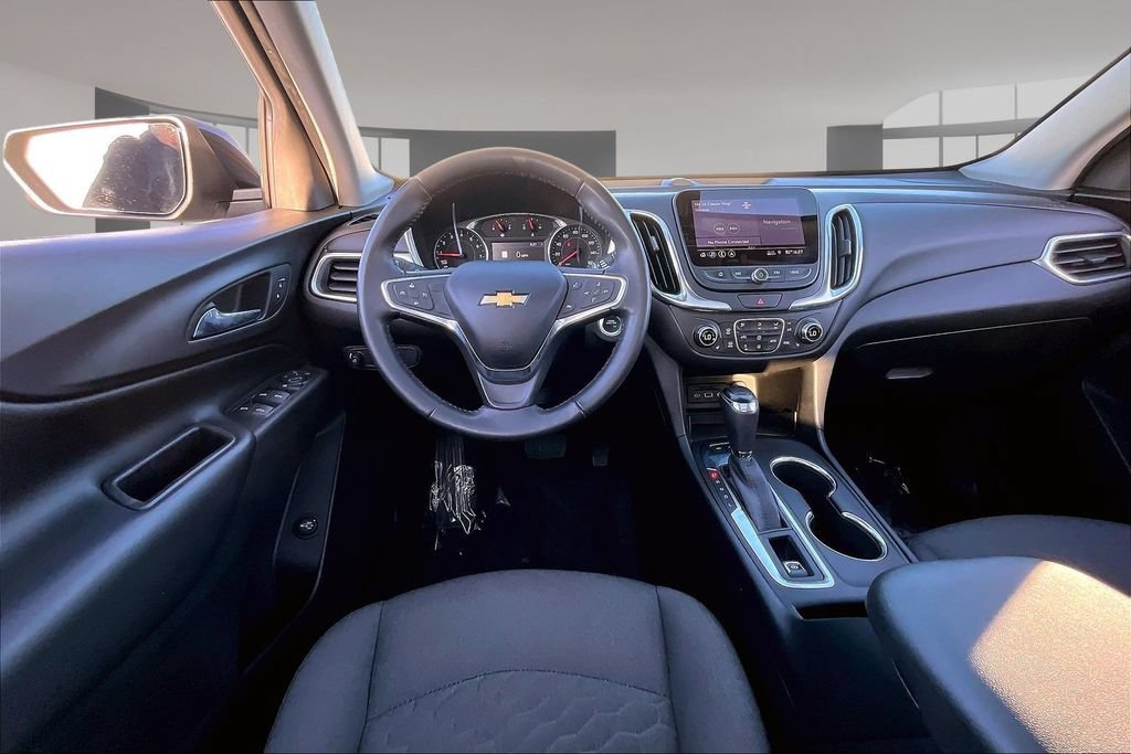 Used 2019 Chevrolet Equinox LT w/ Sun & Navigation Package AWD/4WD image 8