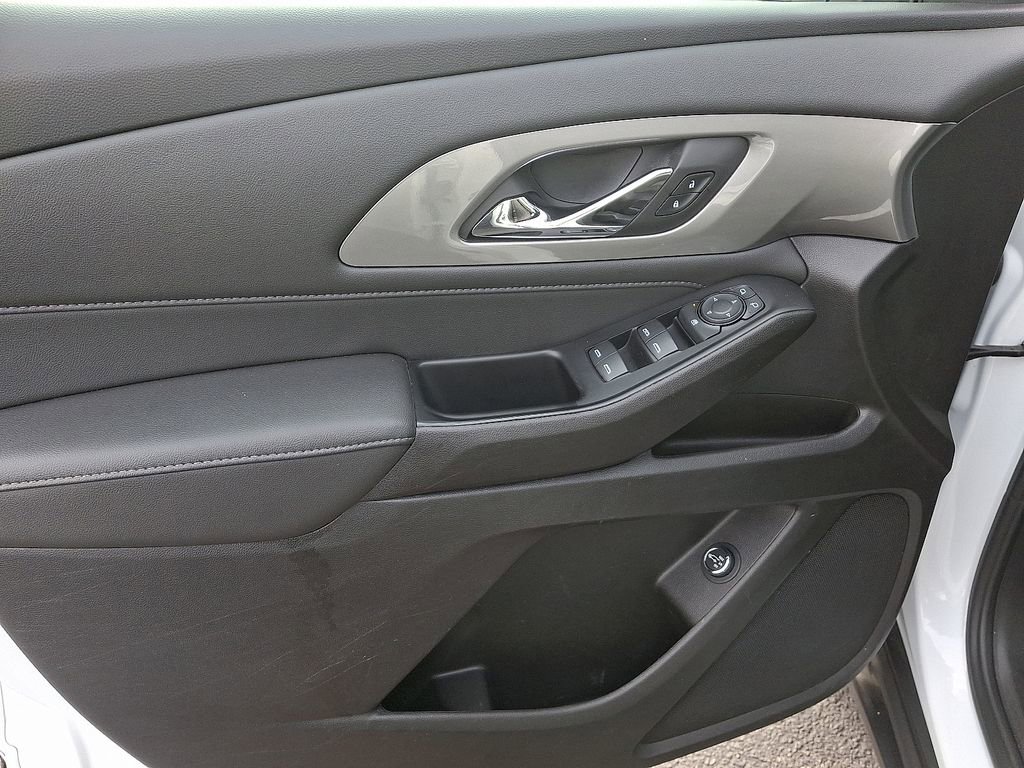 Certified 2023 Chevrolet Traverse LT image 14