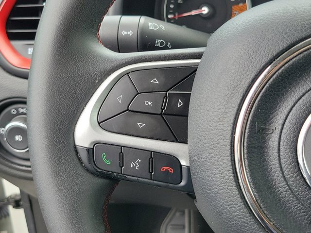 Used 2023 Jeep Renegade Trailhawk AWD/4WD image 25