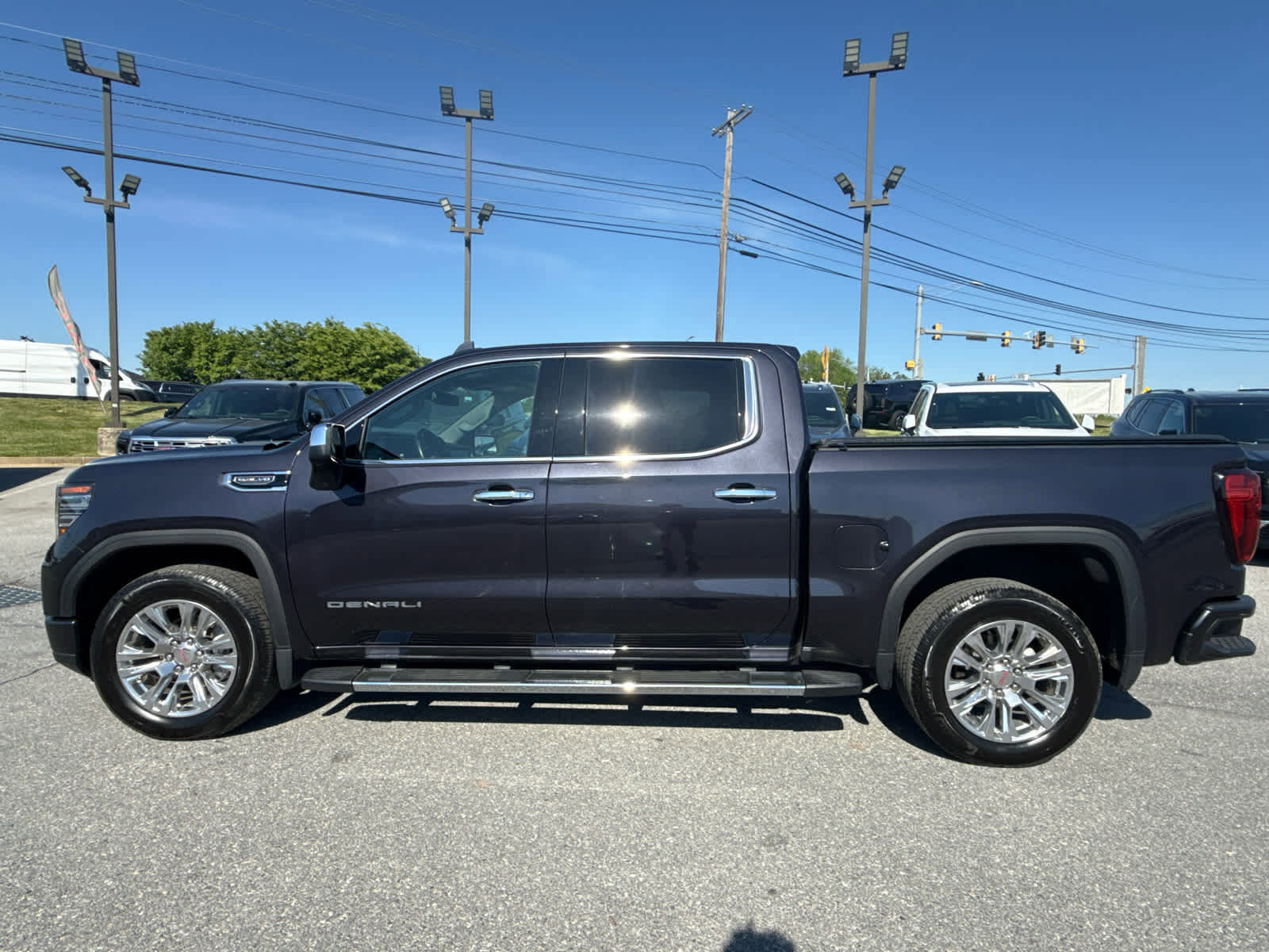 Used 2022 GMC Sierra 1500 Denali AWD/4WD image 3