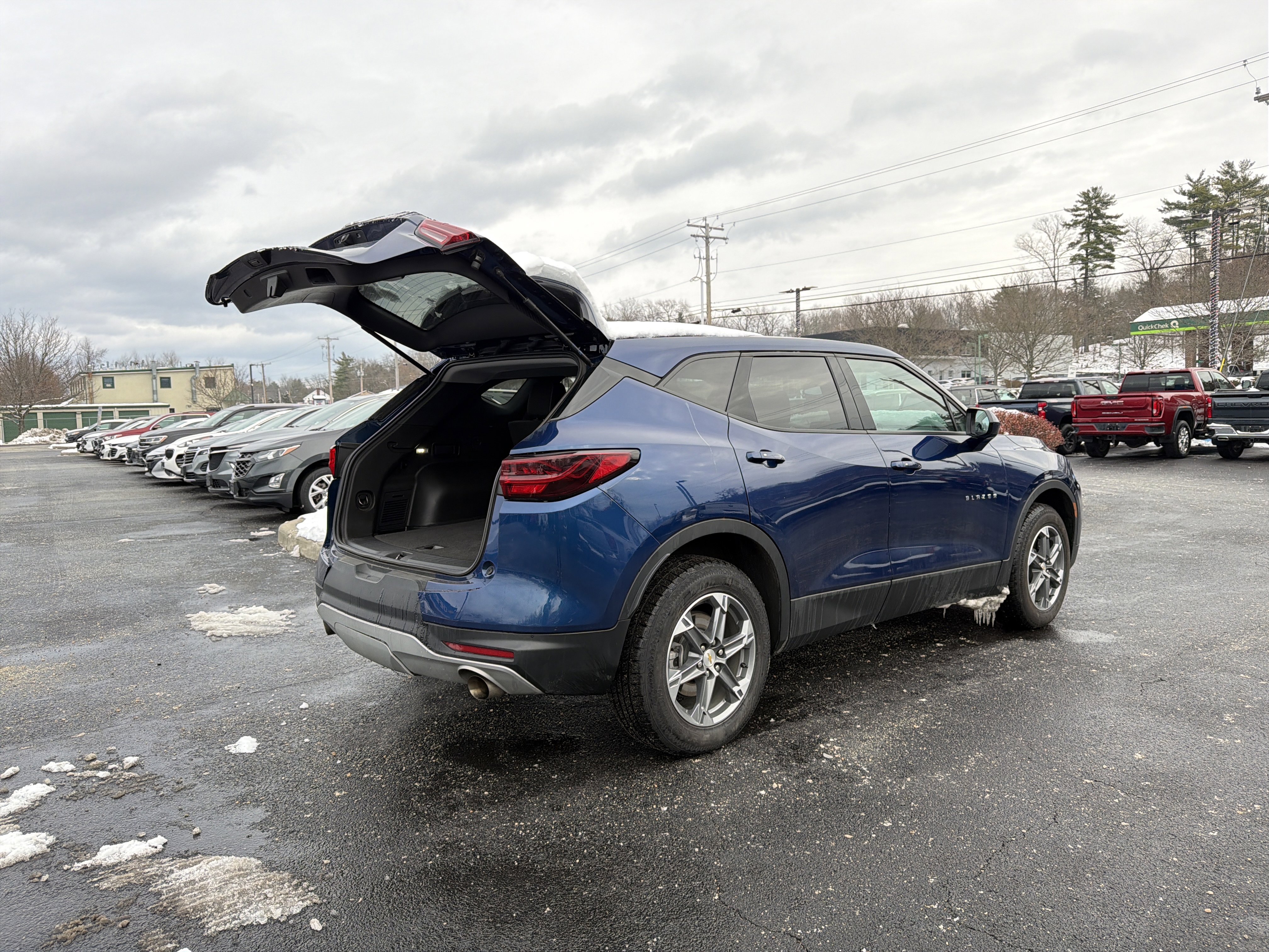 Used 2023 Chevrolet Blazer LT image 30