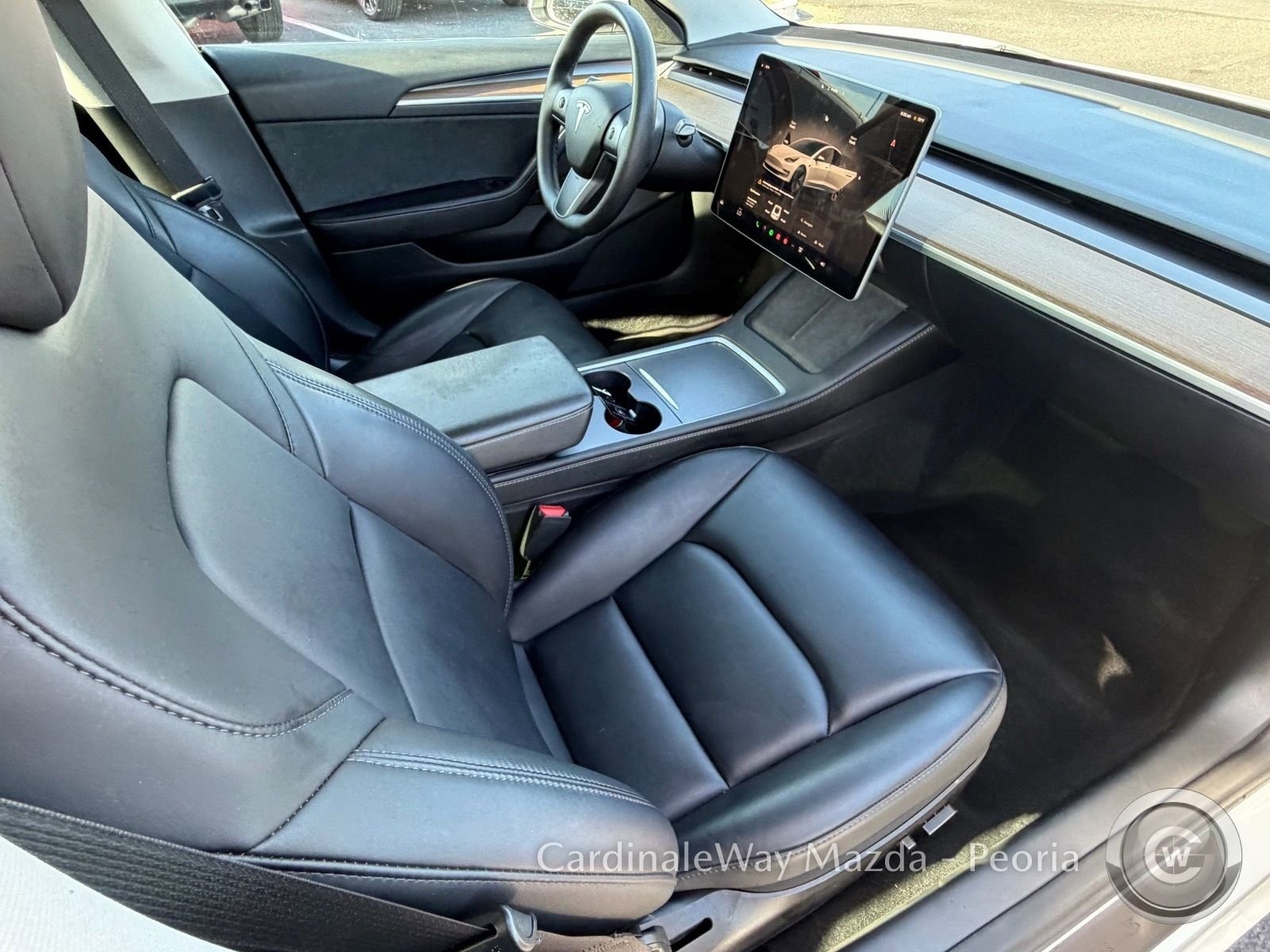 Used 2023 Tesla Model 3 Standard Range image 29