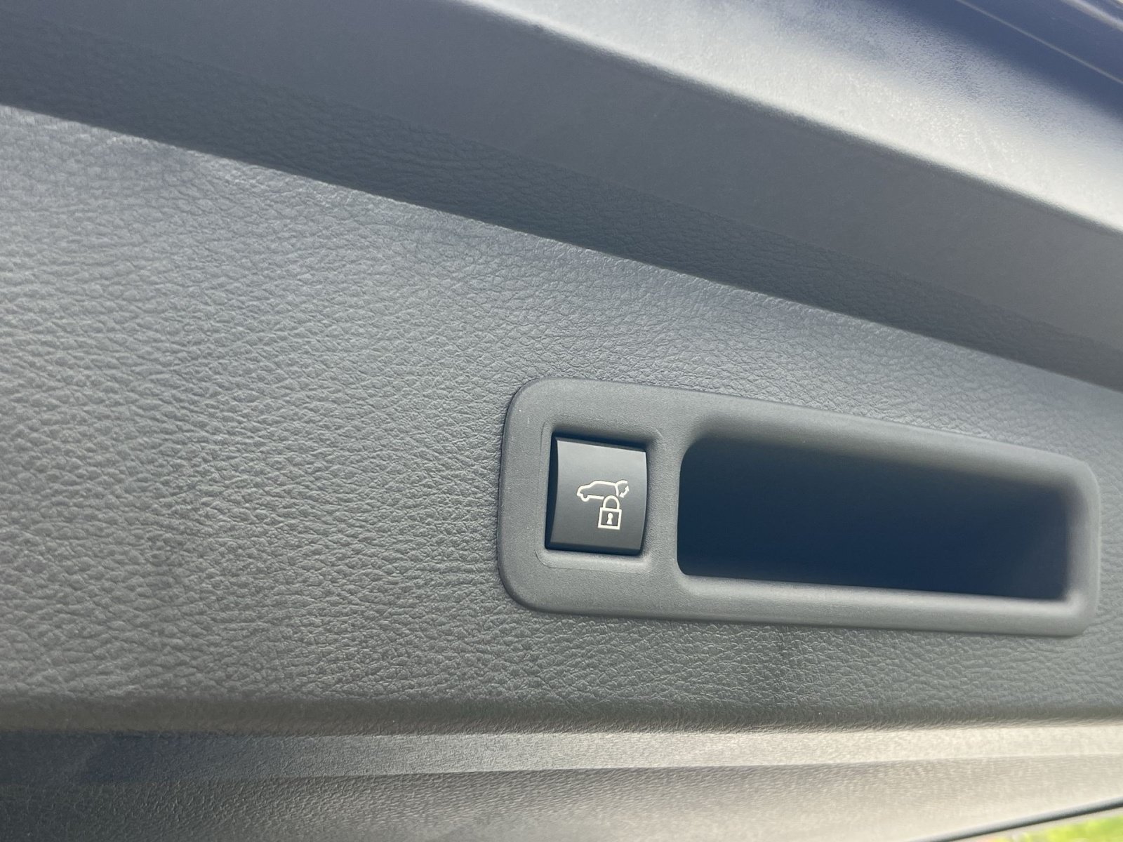 New 2026 Toyota Sienna Platinum AWD/4WD image 21