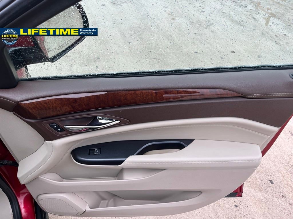 Used 2014 Cadillac SRX Luxury w/ Driver Awareness Package image 31