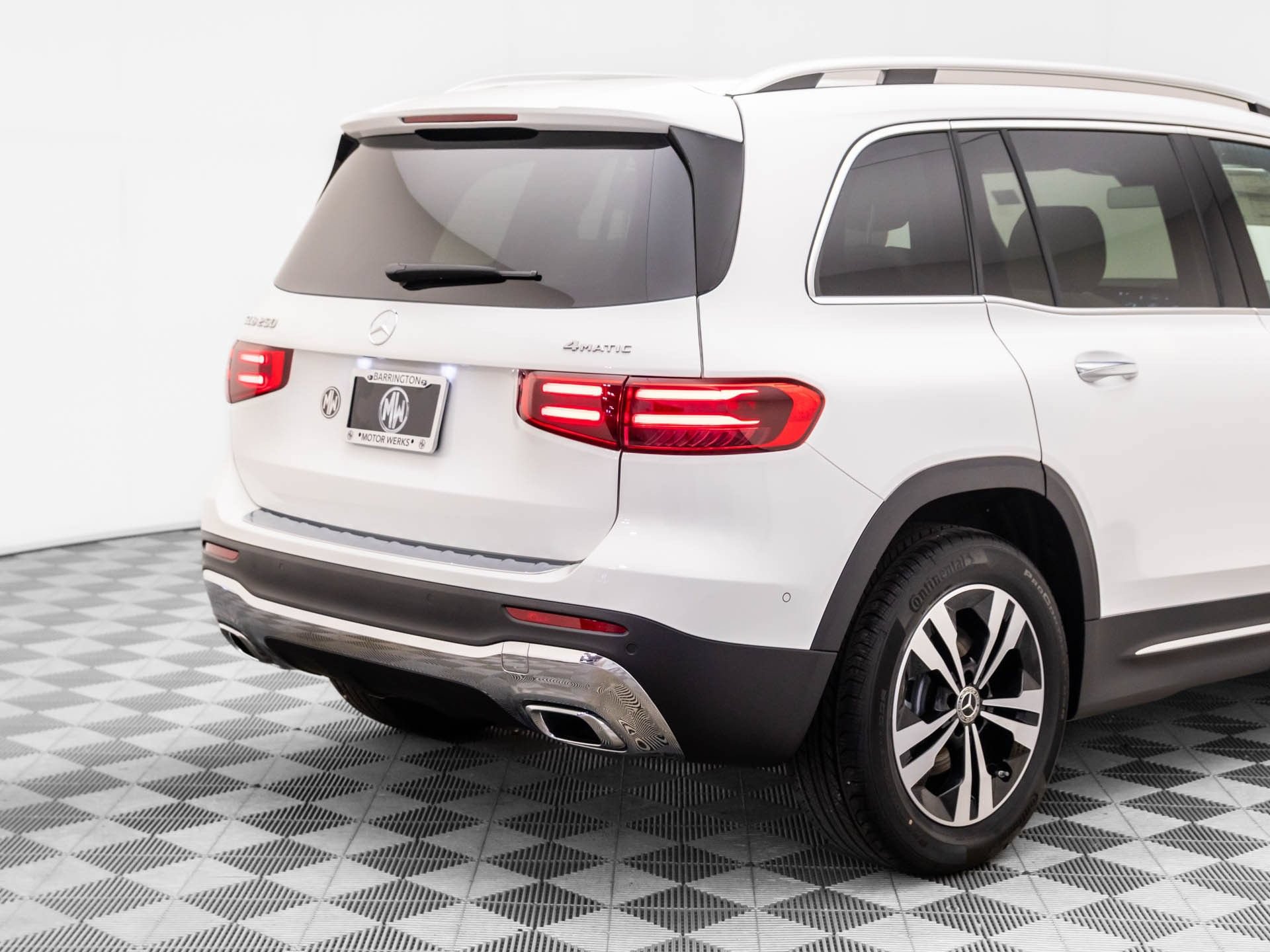 New 2026 Mercedes-Benz GLB 250 4MATIC image 35